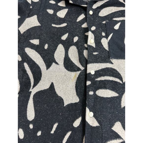 H&M Black Leaf Print Resort Shirt - Size XL - Terry Cloth - Picture 5 of 7